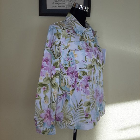 NWOT!! Alfred Dunner Tropical Lightweight Denim Jacket - Picture 3 of 13